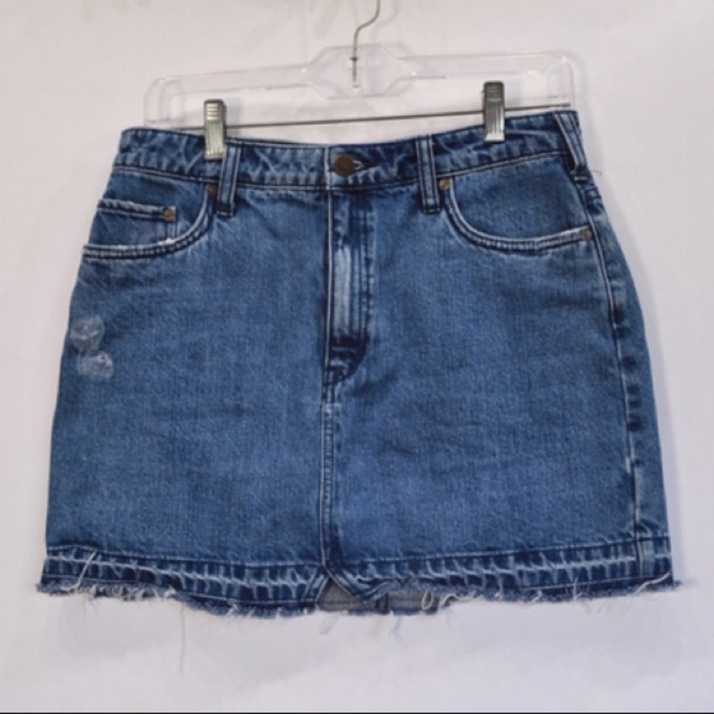 Free People Denim Mini Skirt ✨